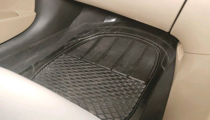 2012 Hyundai Verna FLUIDIC VTVT 1.6 EX AT, Petrol, Automatic, 56,542 km, interior