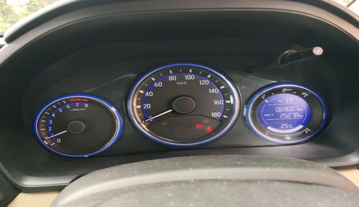 2016 Honda Amaze 1.2L I-VTEC SX, Petrol, Manual, 69,607 km, interior