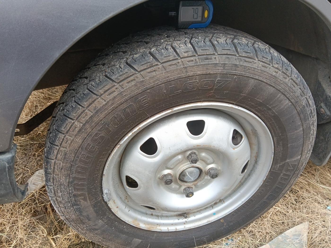 2013 Maruti Eeco 5 STR WITH A/C+HTR, Petrol, Manual, 66,363 km, tyre