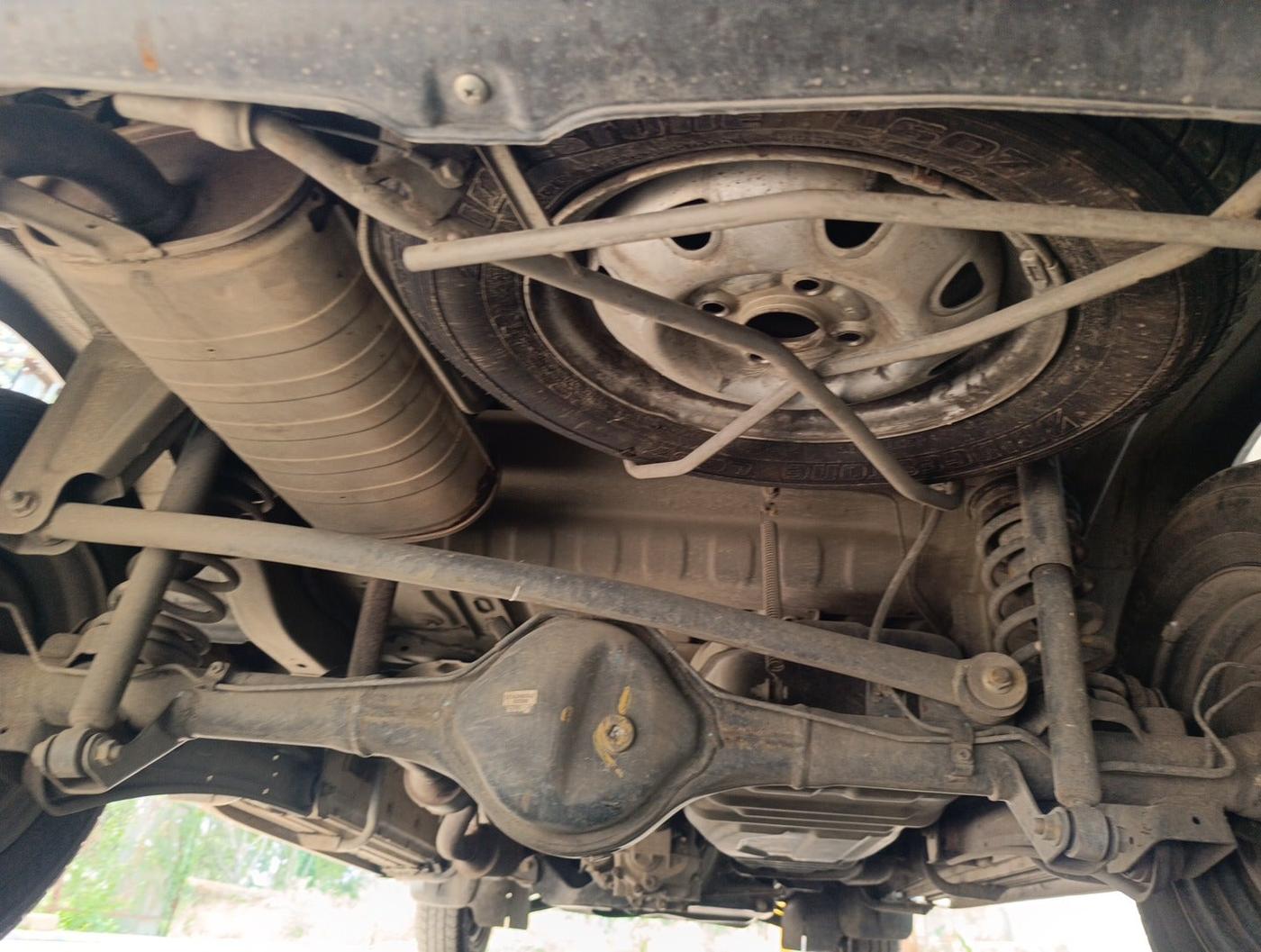 2013 Maruti Eeco 5 STR WITH A/C+HTR, Petrol, Manual, 66,363 km, tyre