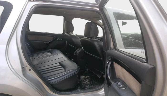 2012 Renault Duster 110 PS RXZ DIESEL, Diesel, Manual, 1,86,156 km, interior