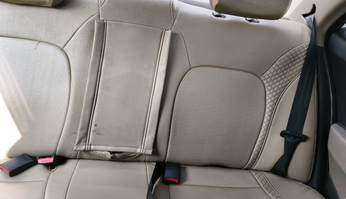 2016 Hyundai Xcent SX 1.2 (O), Petrol, Manual, 1,33,430 km, interior