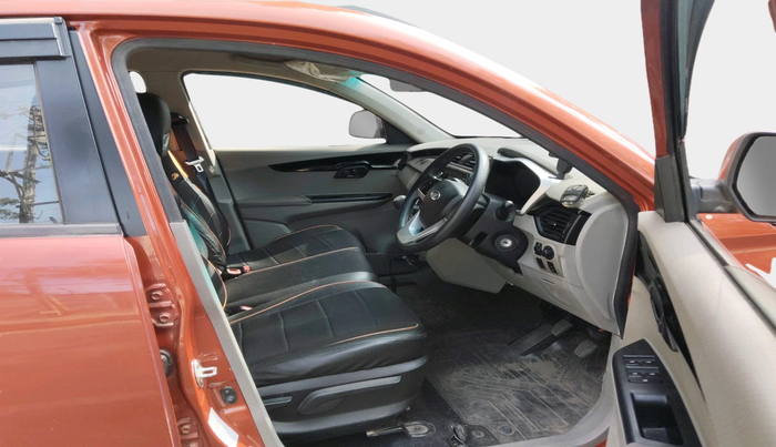 2016 Mahindra Kuv100 K8 6 STR, Petrol, Manual, 28,502 km, interior