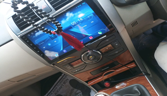 2010 Toyota Corolla Altis G PETROL, Petrol, Manual, 85,980 km, interior