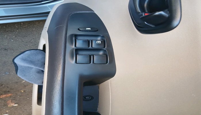 2010 Hyundai i10 MAGNA 1.1, Petrol, Manual, 50,795 km, interior