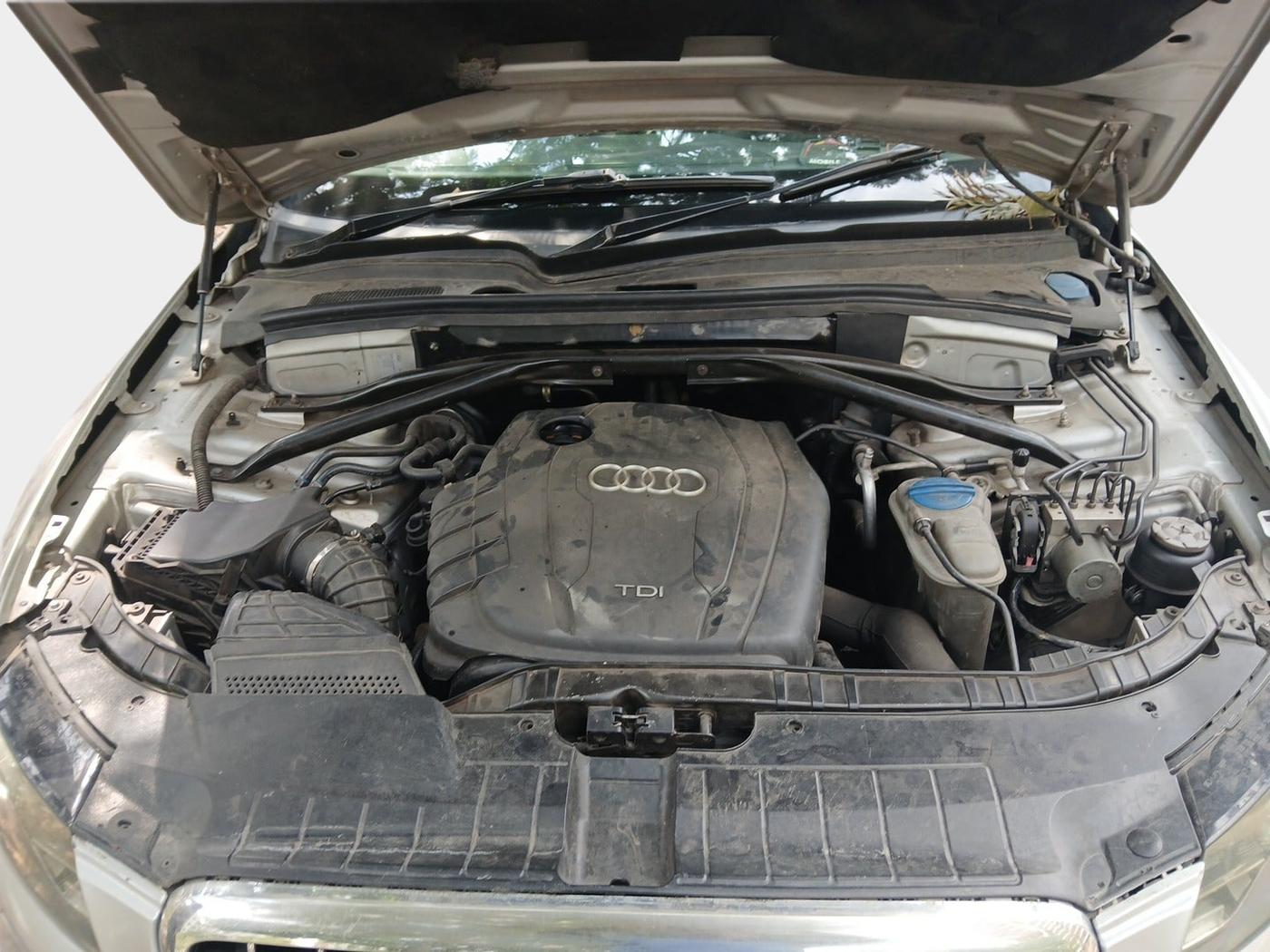 2011 Audi Q5 2.0 TDI QUATTRO, Diesel, Automatic, 87,237 km, exterior