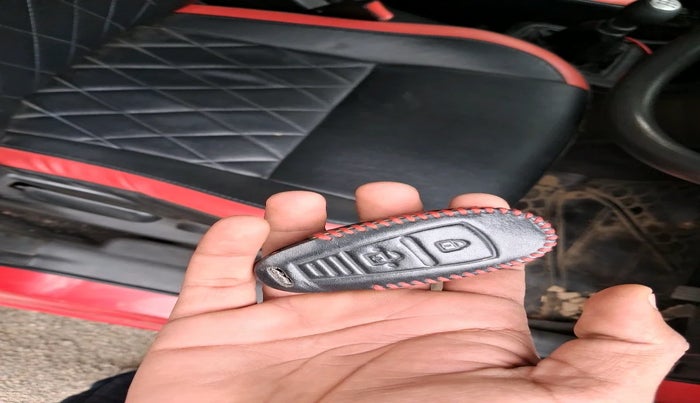 2014 Maruti Swift ZXI, Petrol, Manual, 1,09,647 km, interior