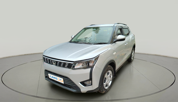 2023 Mahindra XUV300 W6 1.5 Diesel, Diesel, Manual, 9,866 km, exterior