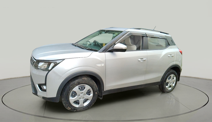 2023 Mahindra XUV300 W6 1.5 Diesel, Diesel, Manual, 9,866 km, exterior
