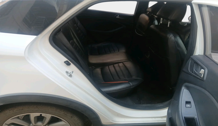 2016 Hyundai i20 Active 1.2 SX, Petrol, Manual, 60,897 km, interior