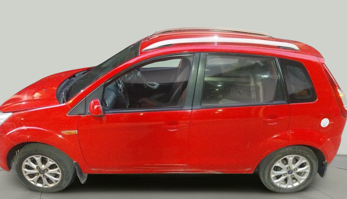 2013 Ford Figo TITANIUM 1.4 DIESEL, Diesel, Manual, 1,18,104 km, exterior