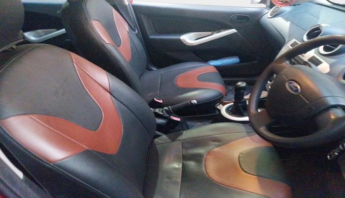 2013 Ford Figo TITANIUM 1.4 DIESEL, Diesel, Manual, 1,18,104 km, interior