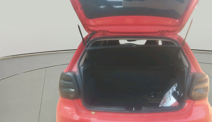 2018 Volkswagen Polo HIGHLINE1.5L, Diesel, Manual, 1,00,119 km, exterior