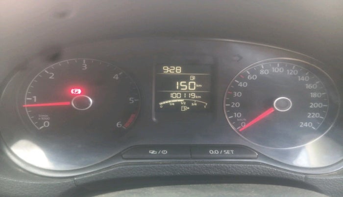 2018 Volkswagen Polo HIGHLINE1.5L, Diesel, Manual, 1,00,119 km, interior