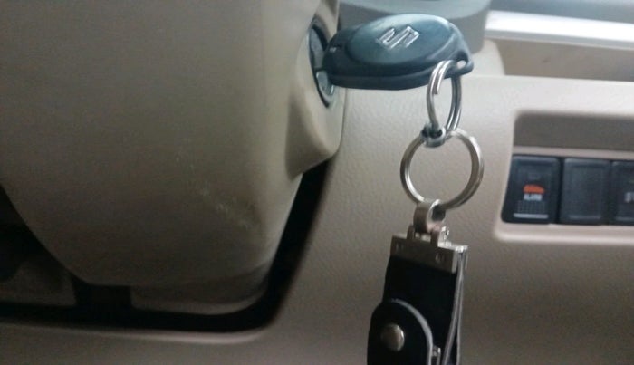 2013 Maruti Ertiga ZDI, Diesel, Manual, 2,39,386 km, interior