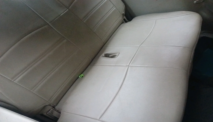 2013 Maruti Ertiga ZDI, Diesel, Manual, 2,39,386 km, interior