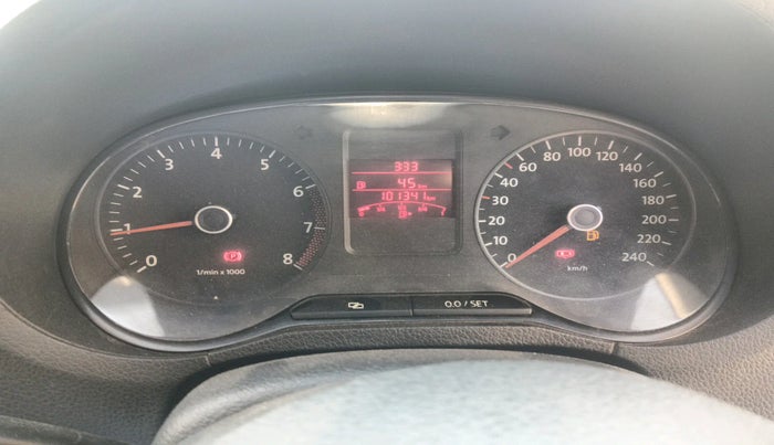 2013 Volkswagen Polo COMFORTLINE 1.2L PETROL, Petrol, Manual, 1,01,341 km, interior