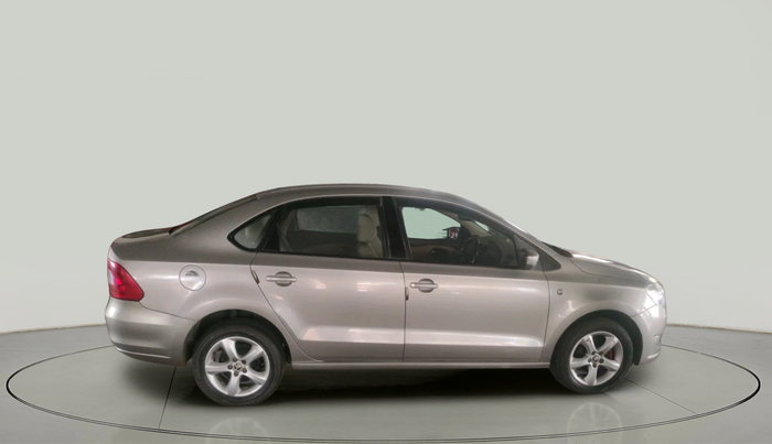 2014 Skoda Rapid ELEGANCE 1.6 MPI AT, Petrol, Automatic, 77,636 km, exterior