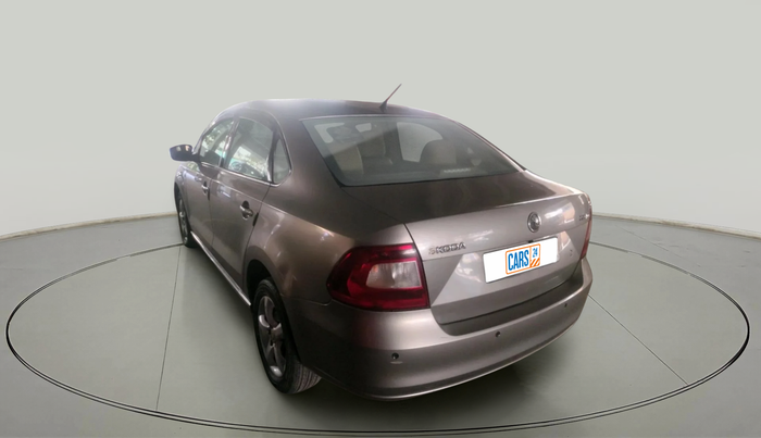 2014 Skoda Rapid ELEGANCE 1.6 MPI AT, Petrol, Automatic, 77,636 km, exterior