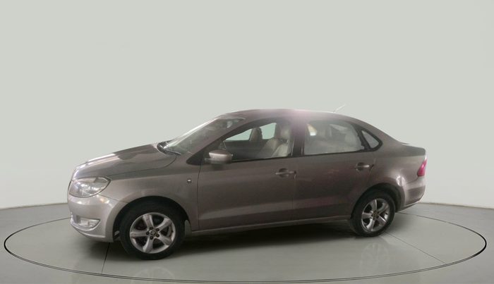 2014 Skoda Rapid ELEGANCE 1.6 MPI AT, Petrol, Automatic, 77,636 km, exterior