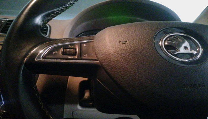 2014 Skoda Rapid ELEGANCE 1.6 MPI AT, Petrol, Automatic, 77,636 km, interior