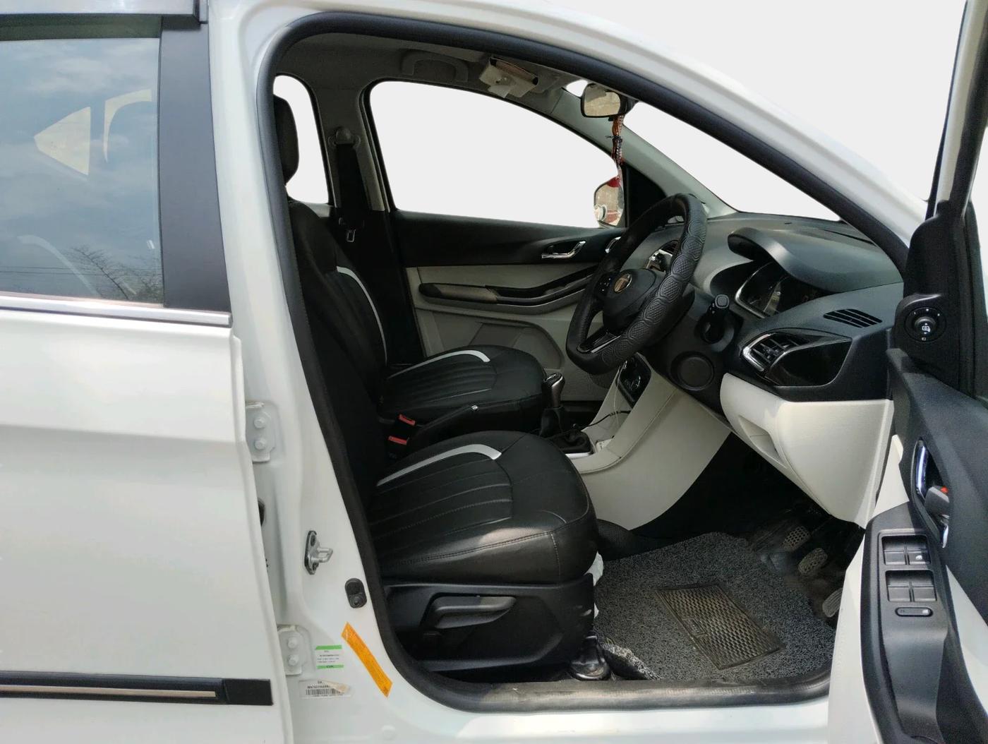2024 Tata TIGOR XZ PLUS PETROL, Petrol, Manual, 5,400 km, interior