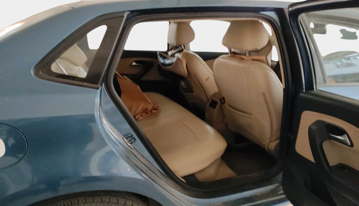 2017 Volkswagen Ameo HIGHLINE1.5L, Diesel, Manual, 1,10,071 km, interior