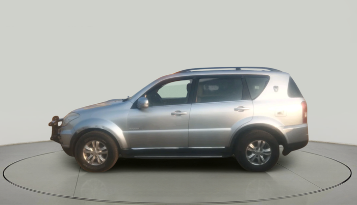 2013 Ssangyong Rexton RX7, Diesel, Automatic, 1,21,724 km, exterior