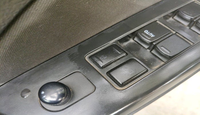 2013 Maruti Swift ZDI, Diesel, Manual, 2,67,554 km, interior