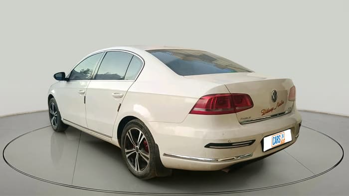 2012 Volkswagen Passat HIGHLINE DSG, Diesel, Automatic, 1,00,001 km, exterior