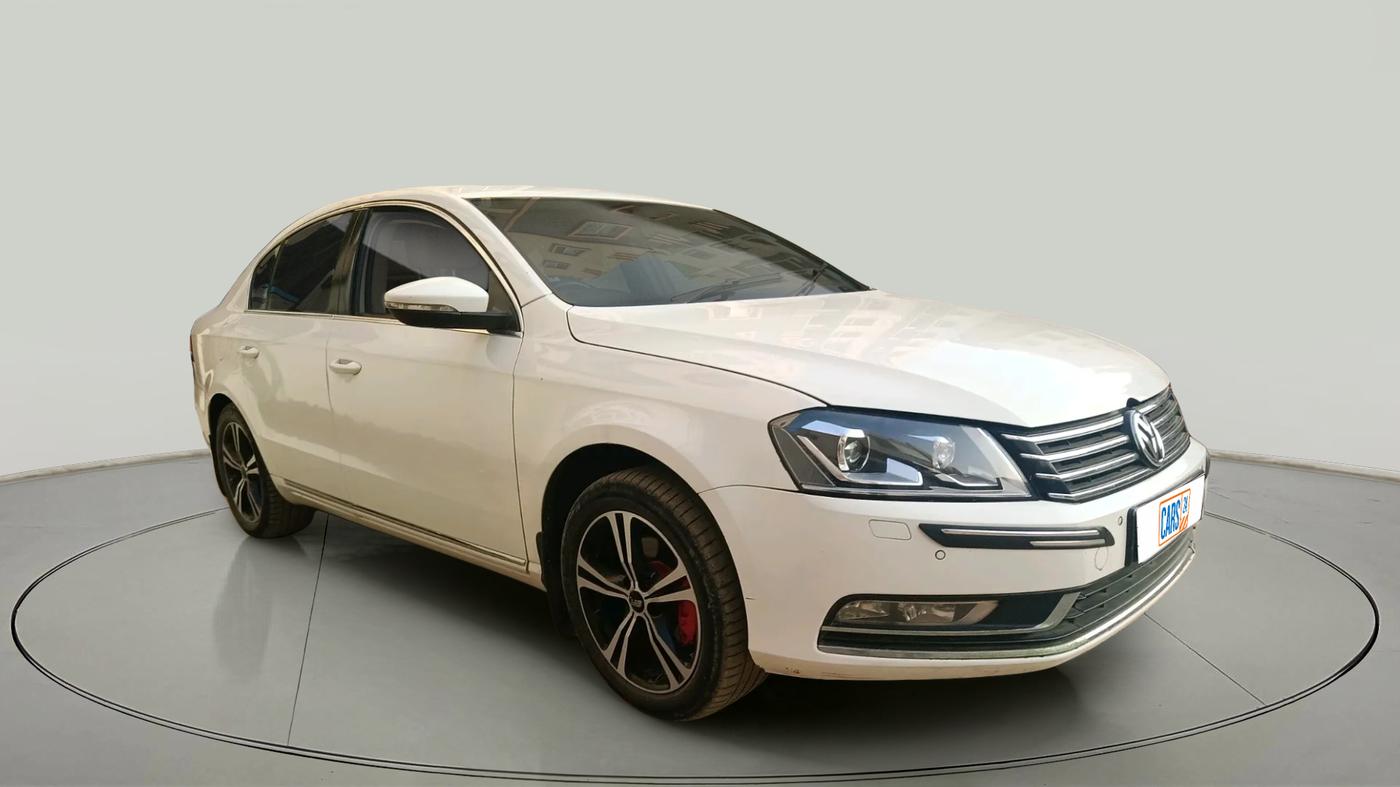 2012 Volkswagen Passat HIGHLINE DSG, Diesel, Automatic, 1,00,001 km, exterior
