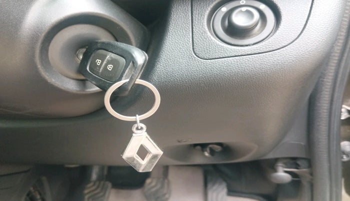 2023 Renault Kwid RXT 1.0, Petrol, Manual, 15,218 km, interior