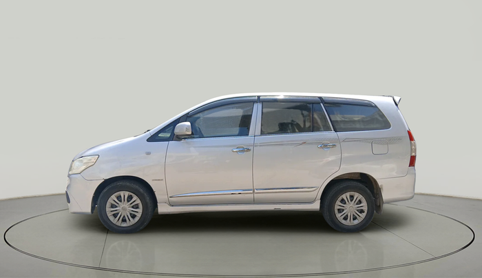 2014 Toyota Innova 2.5 GX 7 STR, Diesel, Manual, 98,887 km, exterior