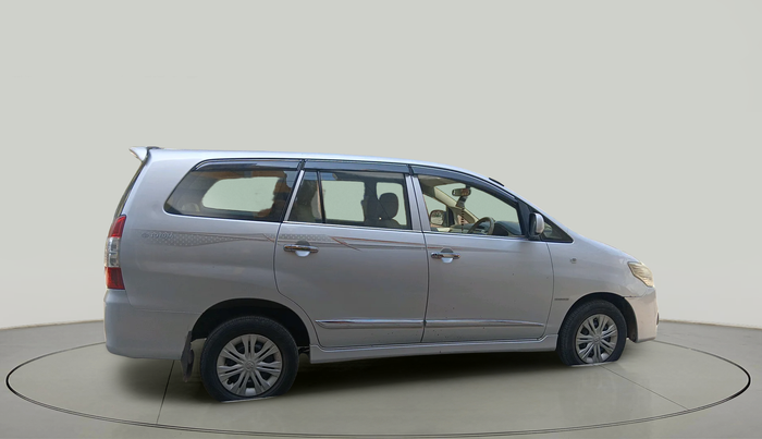 2014 Toyota Innova 2.5 GX 7 STR, Diesel, Manual, 98,887 km, exterior