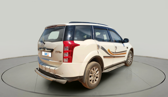 2016 Mahindra XUV500 W8, Diesel, Manual, 1,38,735 km, exterior