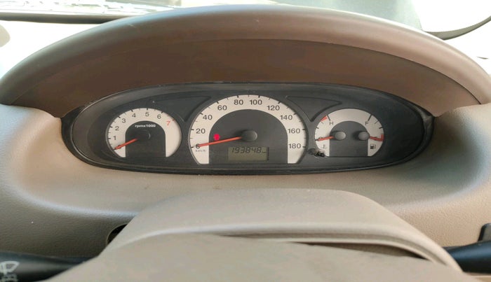 2010 Mahindra Xylo E8 BS III, Diesel, Manual, 1,93,848 km, interior