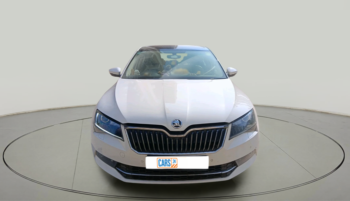 2016 Skoda Superb ELEGANCE 1.8 TSI AT, Petrol, Automatic, 1,60,407 km, exterior