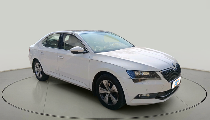 2016 Skoda Superb ELEGANCE 1.8 TSI AT, Petrol, Automatic, 1,60,407 km, exterior
