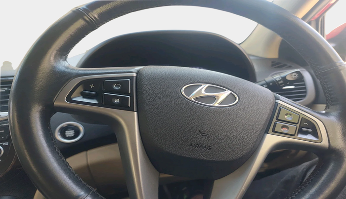 2015 Hyundai Verna FLUIDIC 4S 1.6 VTVT S(O), Petrol, Manual, 60,282 km, interior