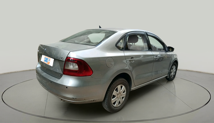 2013 Skoda Rapid AMBITION 1.6 TDI CR MT PLUS, Diesel, Manual, 1,32,034 km, exterior