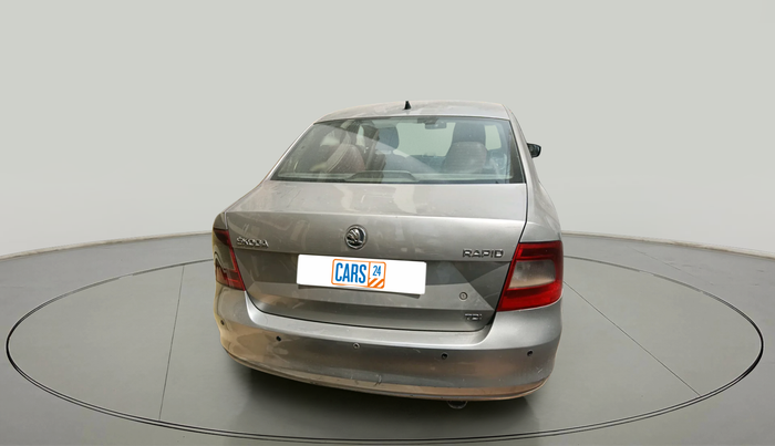 2013 Skoda Rapid AMBITION 1.6 TDI CR MT PLUS, Diesel, Manual, 1,32,034 km, exterior