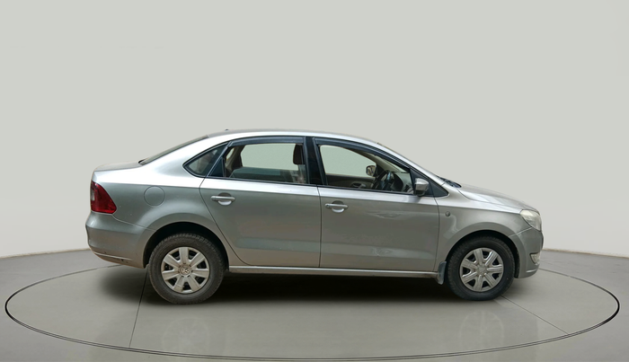 2013 Skoda Rapid AMBITION 1.6 TDI CR MT PLUS, Diesel, Manual, 1,32,034 km, exterior