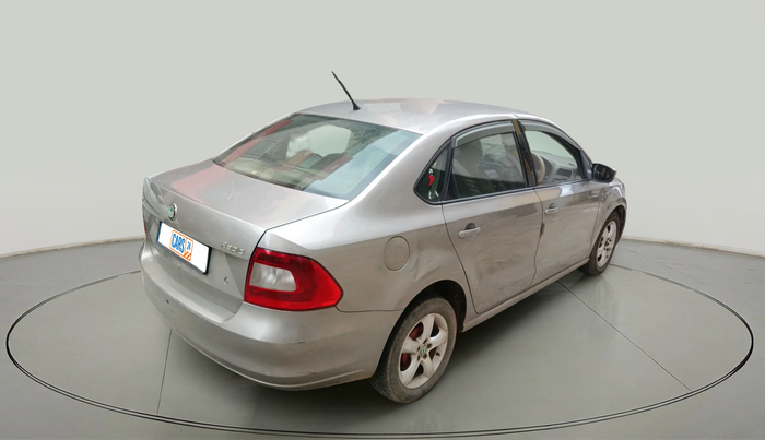 2012 Skoda Rapid ELEGANCE 1.6 TDI CR MT, Diesel, Manual, 1,12,047 km, exterior