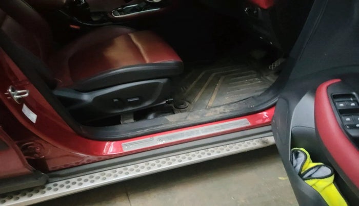 2023 MG ASTOR SAVVY 1.3 TURBO AT S RED, Petrol, Automatic, 7,441 km, interior