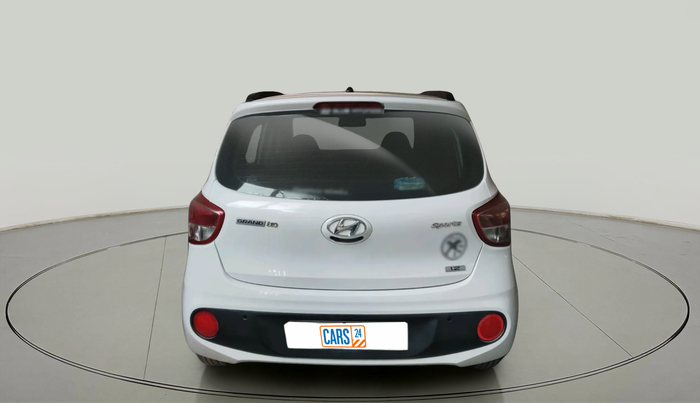 2017 Hyundai Grand i10 SPORTZ (O) 1.2 KAPPA VTVT, Petrol, Manual, 29,157 km, exterior