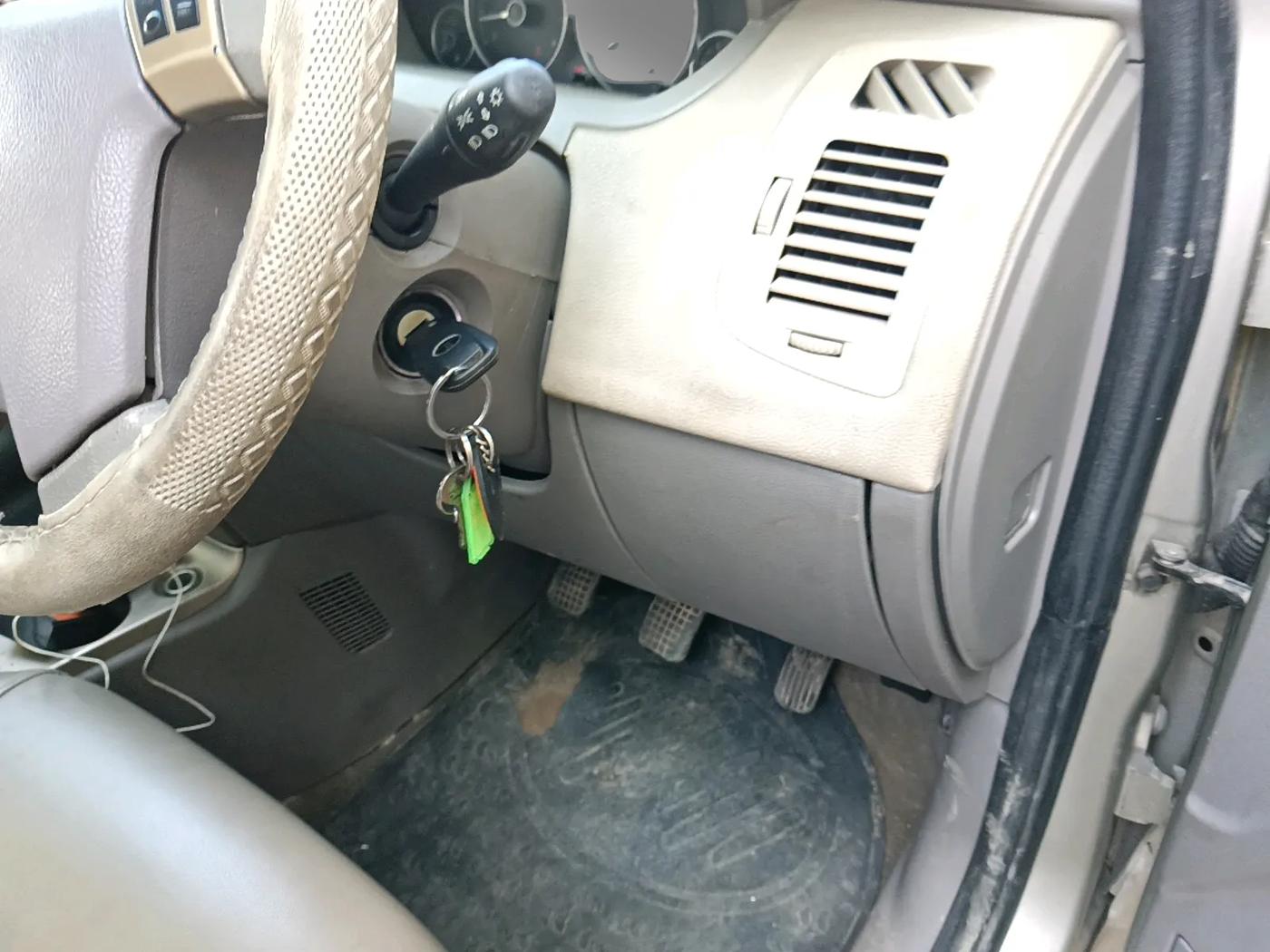 2010 Tata Manza AURA SAFIRE, Petrol, Manual, 1,05,667 km, interior