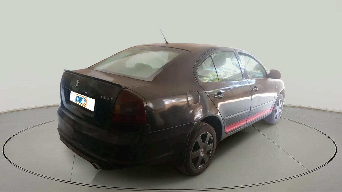 2013 Skoda Laura AMBIENTE 2.0 TDI CR MT, Diesel, Manual, 1,17,016 km, exterior