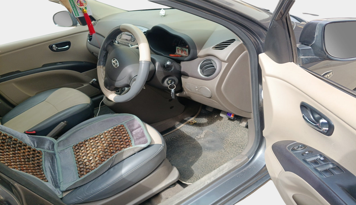 2013 Hyundai i10 MAGNA 1.2, Petrol, Manual, 53,489 km, interior