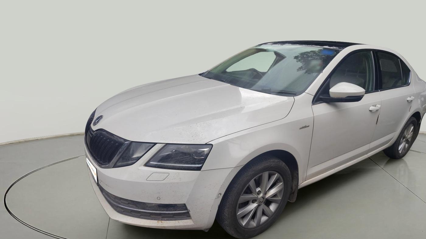 2017 Skoda Octavia L&K 1.8 TSI AT, Petrol, Automatic, 1,33,780 km, exterior