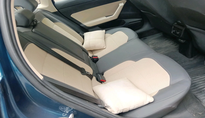 2023 Volkswagen VIRTUS TOPLINE TSI 1.0 AT, Petrol, Automatic, 20,523 km, interior